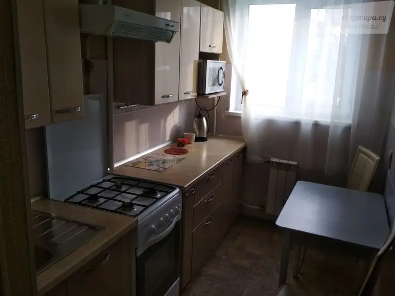 Сиреневый бульвар, 3