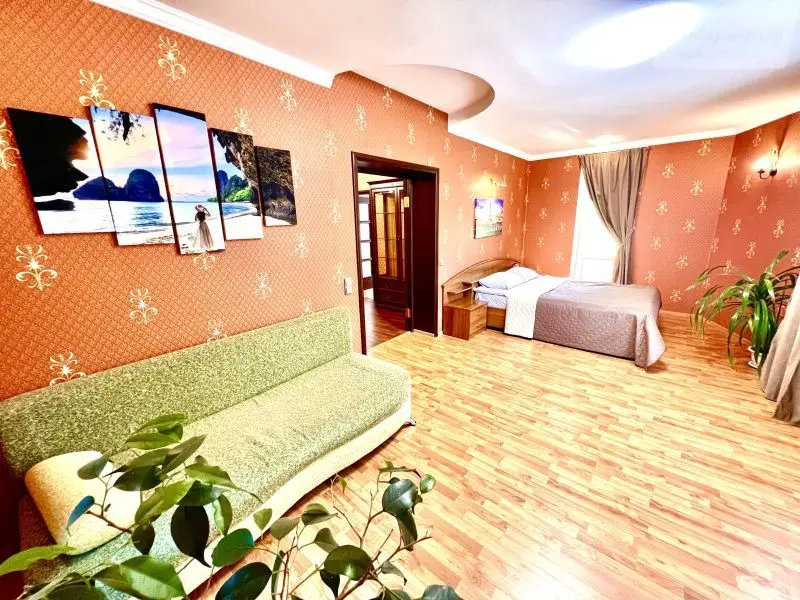 Садовая улица, 335