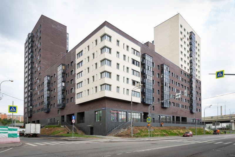 Путейская улица, 2