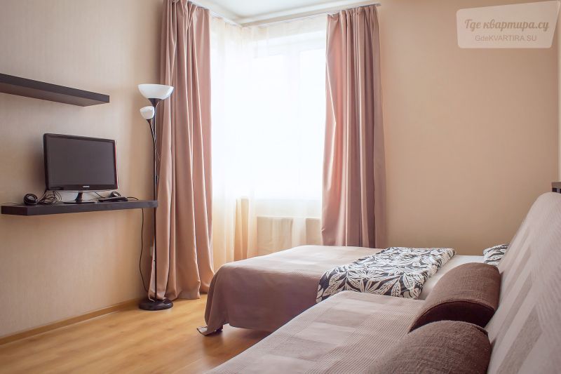проспект Королёва, 7