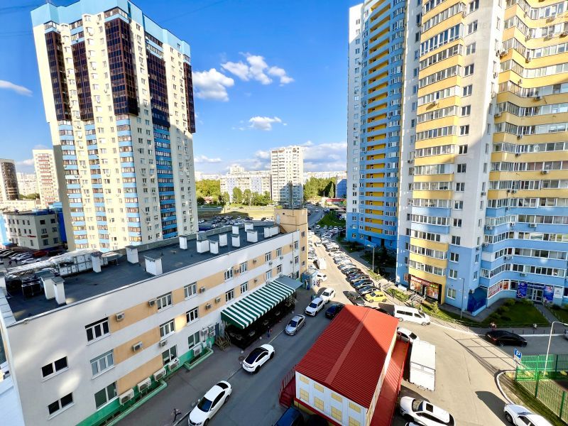 Солнечная улица, 18