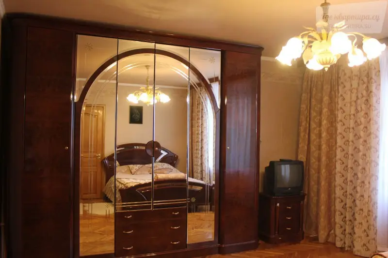 проспект Ленина, 1